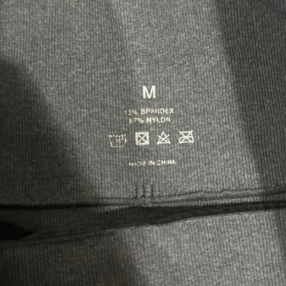 NVGTN Grey OG Contour Seamless Leggings sz M - Picture 6 of 6